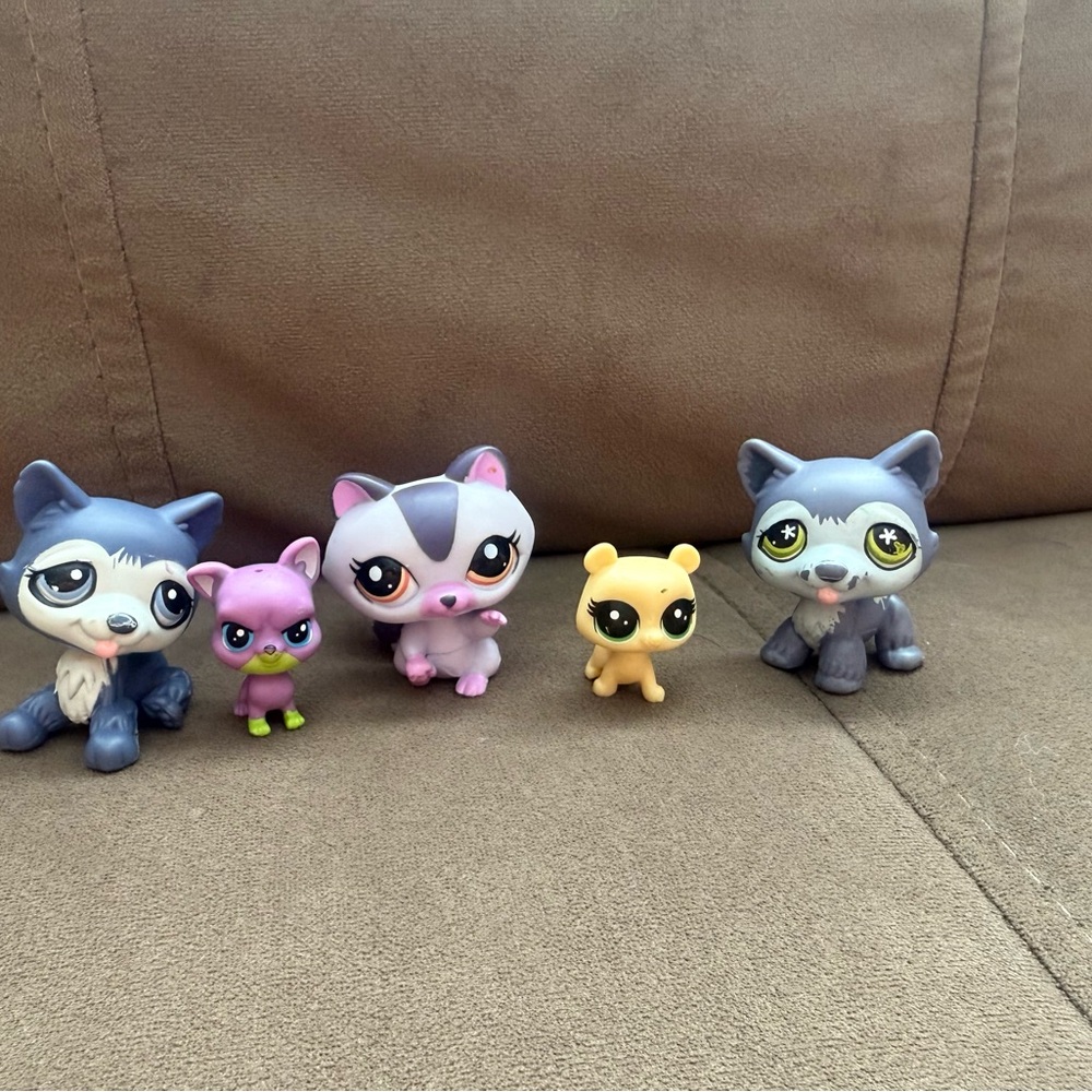 Littlest Pet Shop Gray and Pink Animal Figures